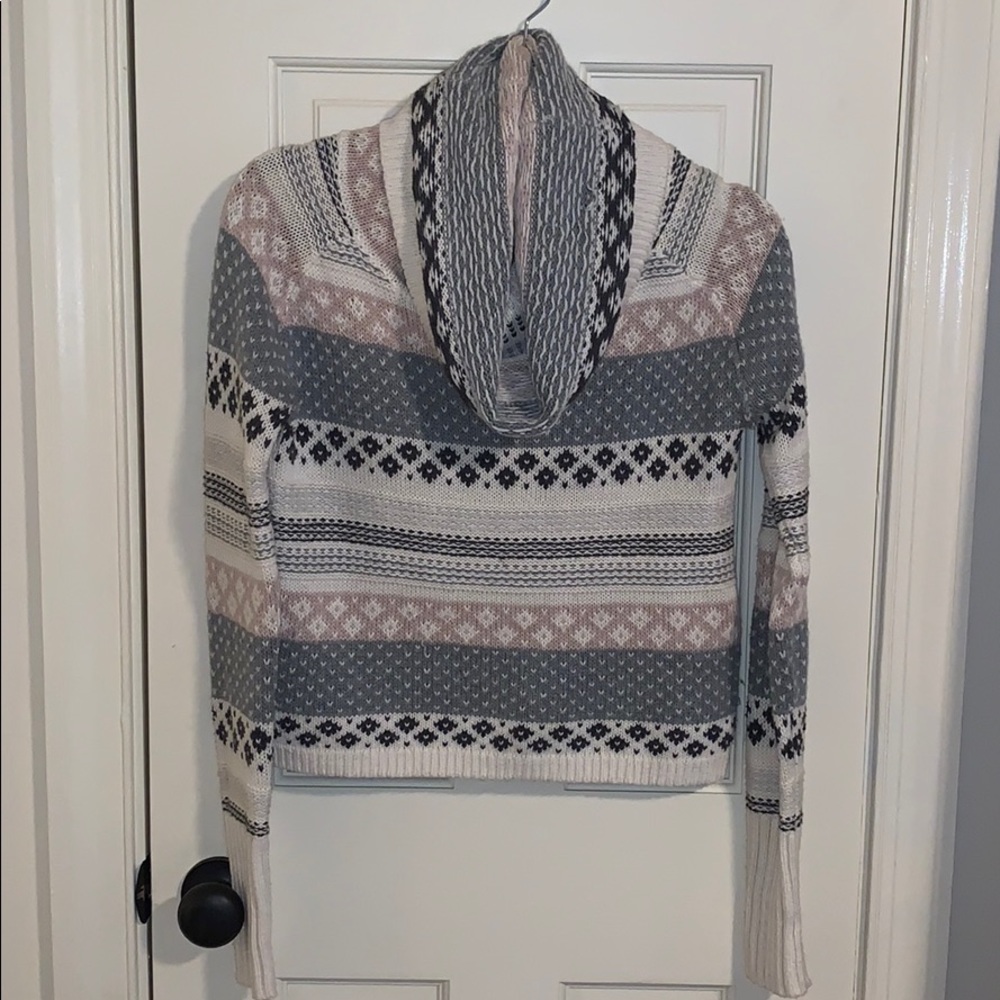 Cropped sweater with cowl neck